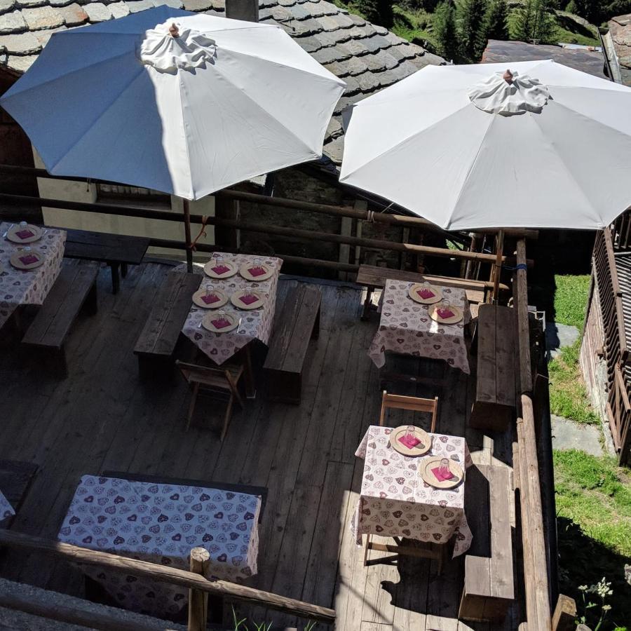 Rifugio Vieux Crest Hotel Champoluc Exterior photo