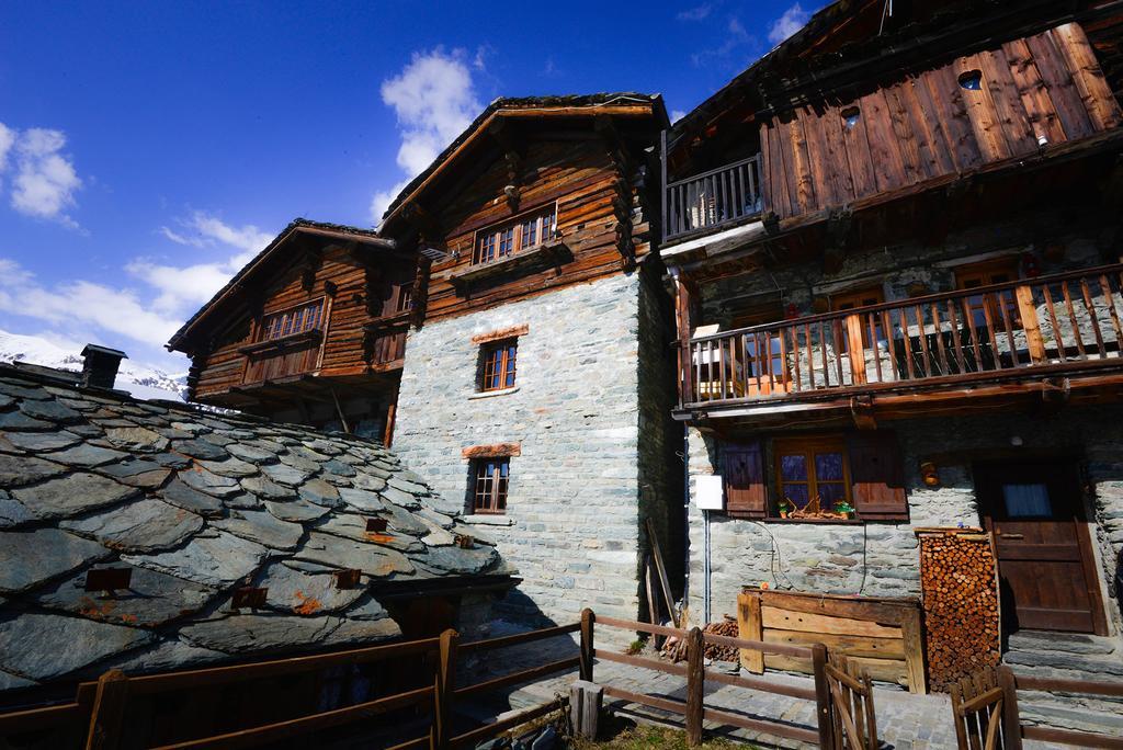 Rifugio Vieux Crest Hotel Champoluc Exterior photo