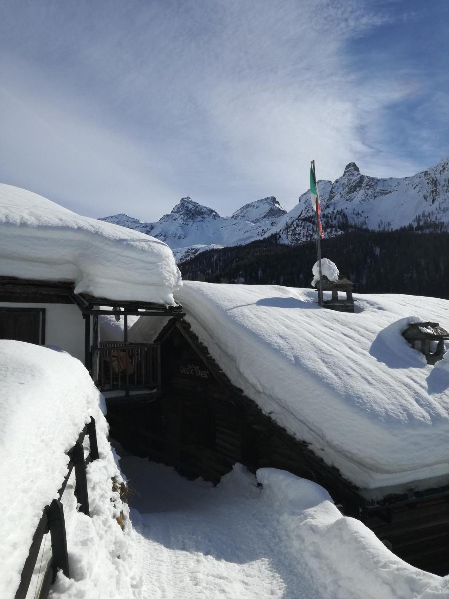 Rifugio Vieux Crest Hotel Champoluc Exterior photo